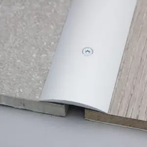Overgangsprofil, 40 mm. buet midthullet 