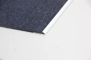 Klemmeprofil, 4 mm. u/huller
