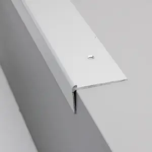 Trappeforkant til 2,5 mm. linoleum midthullet