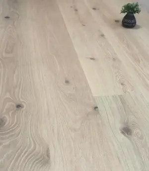 FloorMaster MEGA Herregårdsplank - Eg hvid mat lak 300 mm. 