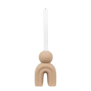 Lysestage, brun keramik, 17 cm.