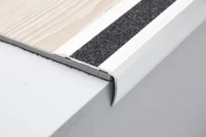 53x30 mm. trappeforkant - u/huller 