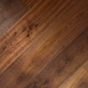 FloorMaster Herregårdsplank - Eg røget og knastet natur mat lak 260 mm.