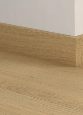 Fodpanel til laminatgulv - Warm Natural Oak, INGEN RETURRET!