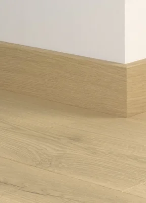 Fodpanel til laminatgulv - Fresh Oak, INGEN RETURRET!