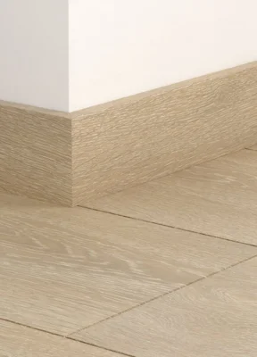 Fodpanel til laminatgulv - Chalked Nordic Oak, INGEN RETURRET!