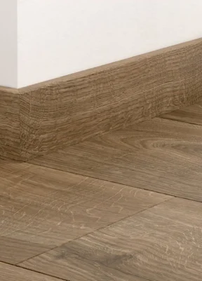 Fodpanel til laminatgulv - Browned Oak, INGEN RETURRET!