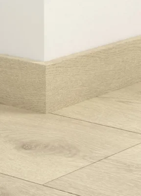 Fodpanel til laminatgulv - Light Beige Oak, INGEN RETURRET! 