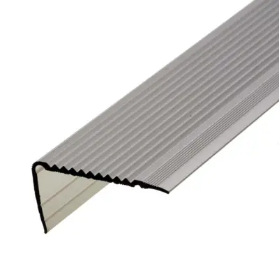 Vinkelprofil, 45x23 mm. med riller midthullet