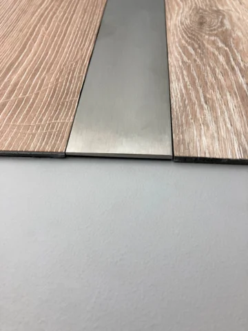 60x3 mm. Brandskinne - u/huller