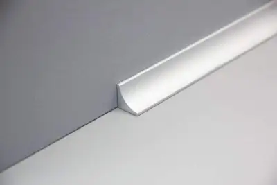 Hulkehlliste 15 x 15 mm. 