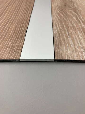 40x4 mm. flad profil - u/huller 