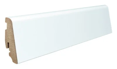 Hvidt fodpanel til laminatgulv, 19 x 58 mm.
