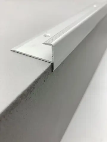 Trappeafslutning, 10,5- 15,5 mm - midthullet 