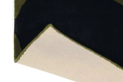 Black 059803