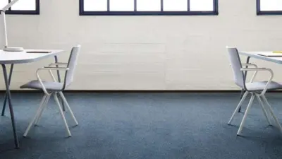 9975
