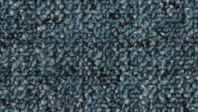 8832