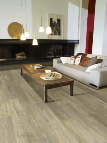 Supreme, 631M Barn Pine