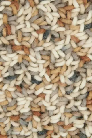 067001 Natural