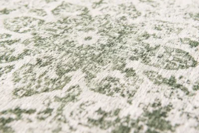 Green Border 8679
