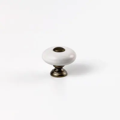 Porcelæns knop hvid antik