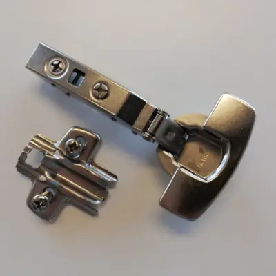 Hængsel til push to open