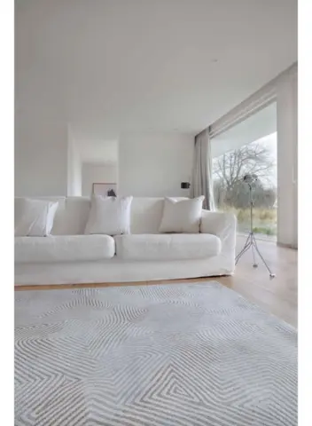 Meditation - Coral - Oyster White