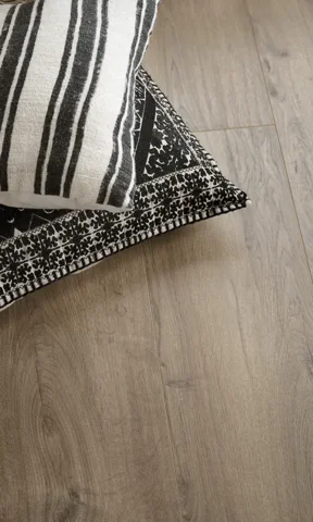 Organic Silent, Drifted Oak plank 582