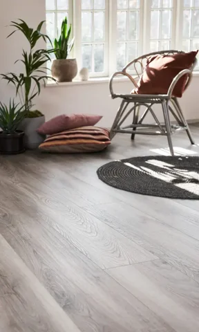 Organic Silent, Grey Oak plank 523
