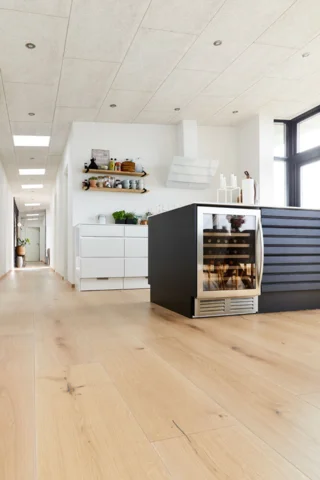 Moland Morello Wideplank - Eg Living - Hvidolie, børstet 