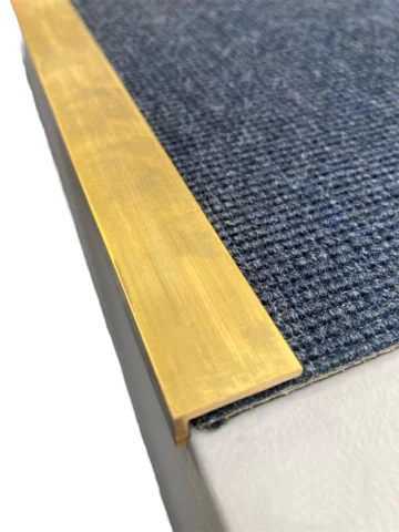 Vinkelprofil, 10x20x2 mm. - u. huller