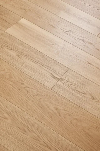 Trægulv - Eg Herregårdsplank 260 mm. Børstet natur matlak  