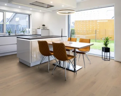 Classic Collection, Ash Ponza, plank