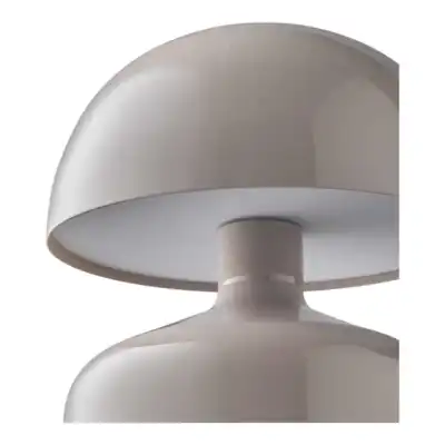 Aulla Bordlampe i metal og plastik.