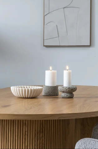 Skål i beige polyresin