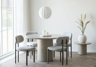 Bakke i cement, beigefarvet