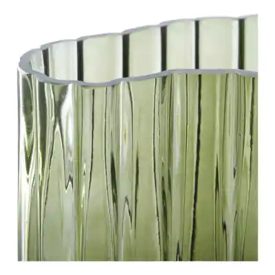 Vase i grønt og røget glas