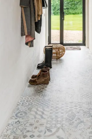 BerryAlloc Ocean+ 8 - Retro Chic Blue Grey 