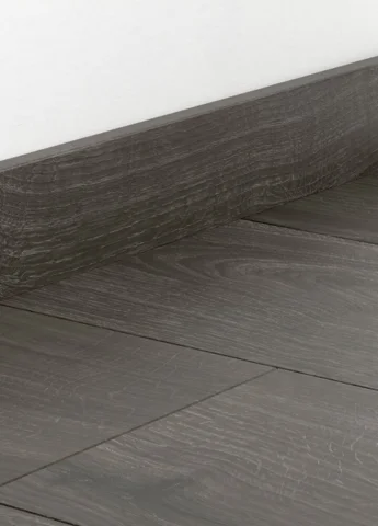 Fodpanel til laminatgulv - Dark Mature Oak, INGEN RETURRET!