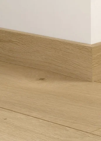 Fodpanel til laminatgulv - Romantic Natural Oak, INGEN RETURRET! 