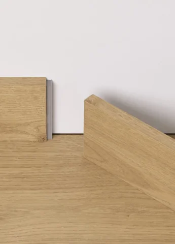 Vinyl fodpanel til Namsen - Medium, Bright Ardeche Oak, INGEN RETURRET!